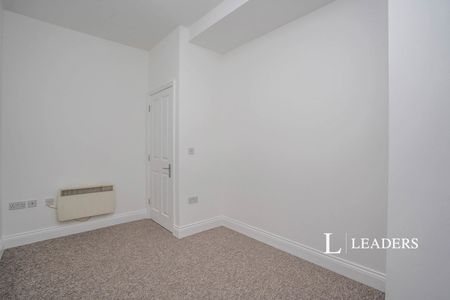 2 bedroom apartment to rent Osborn Road South, Fareham, Hampshire, PO16 - Photo 5