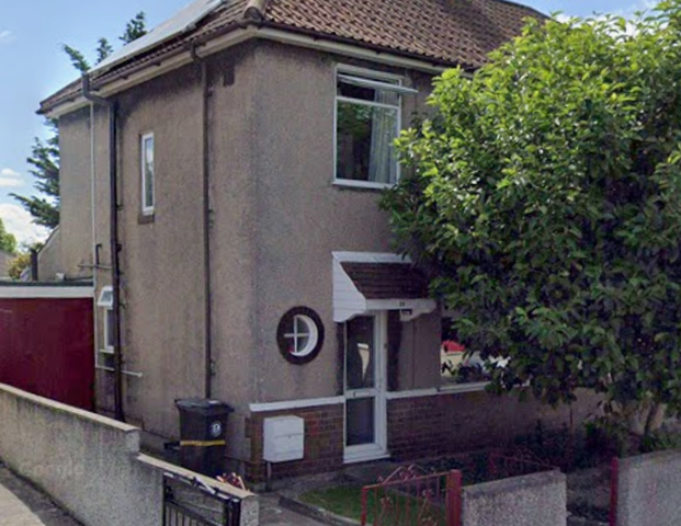 Station Avenue Room 2 - Photo 1