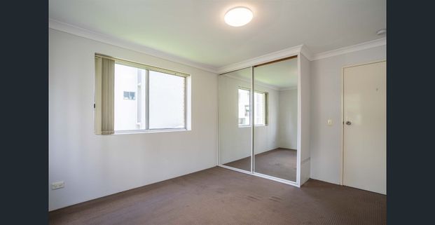 8 MILE TO WOOLLOONGABBA - Photo 1