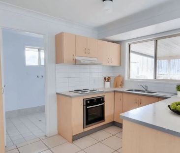 Modern Family Home in Prime Central Location - Photo 5