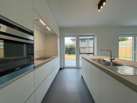 Energiezuinige nieuwbouwwoning te huur te Roeselare - Foto 4