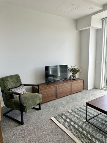 Fully furnished apartment with parking & pool - Photo 2