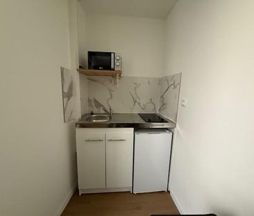 Location Appartement 1 pièce 16m² MACON 71000 - Photo 2