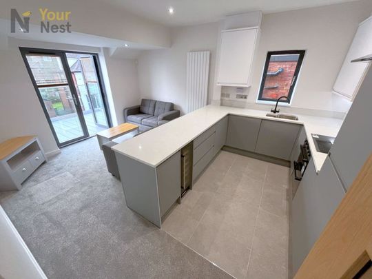 Apartment 5, Derwentwater Terrace, Headingley, LS6 3JL - Photo 1