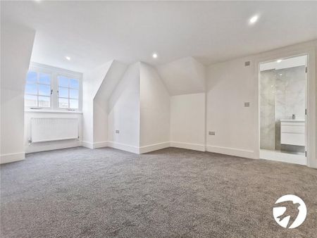 2 bedroom penthouse to rent - Photo 3