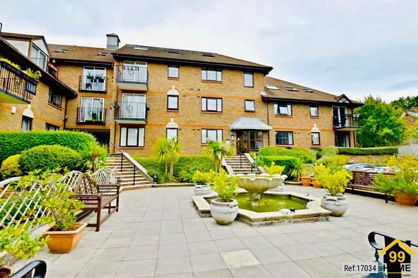 2 bed Flat in French Apartments Lansdowne Road, Purley, CR8 2PH - Photo 1