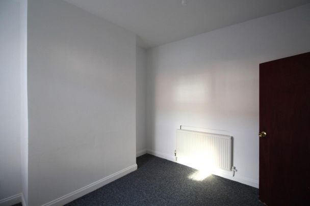 Parkfield Avenue, Manchester - Photo 1