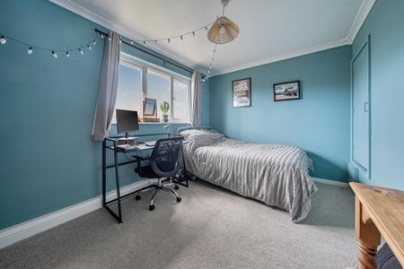 2 bedroom semi-detached house to rent - Photo 5