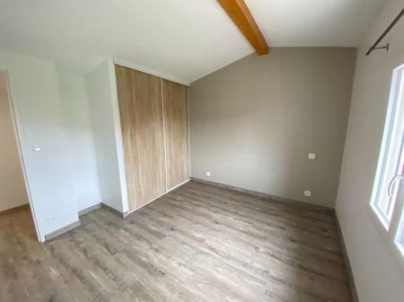 Location - Maison - 4 pièces - 85.25 m² - labastide Saint Pierre - Photo 2