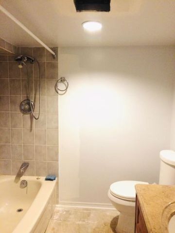 For Lease - 108 Admiral Road Unit# 2, Toronto, Ontario - Photo 2