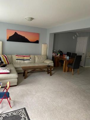 For Lease - 158 West Oak Trail, Kitchener, Ontario - Photo 1