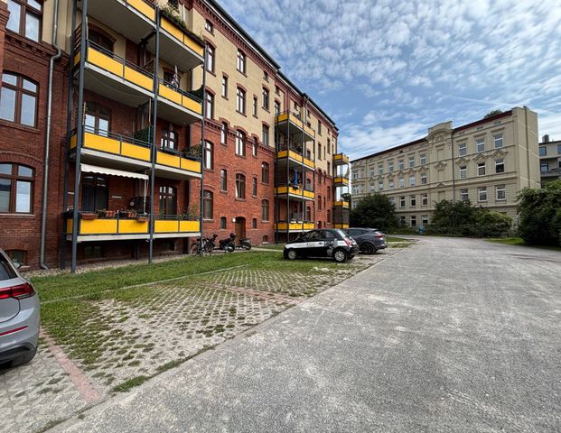 Charmante 2-Zimmer-Wohnung mit Balkon und Tageslichtbad - Photo 1