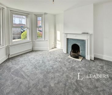 2 bedroom house to rent Latimer Road, Eastbourne, East Sussex, BN22 - Photo 4