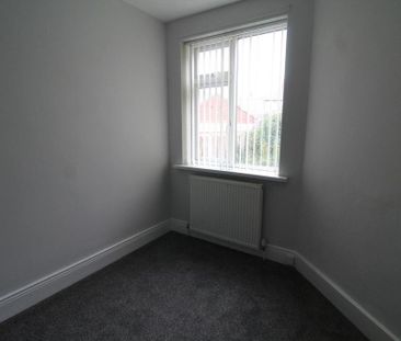 3 bedroom flat to rent - Photo 5