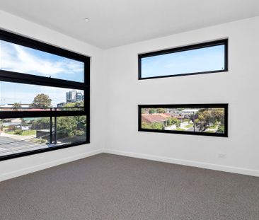 Unit 201/606 Melbourne Road, Spotswood. - Photo 3