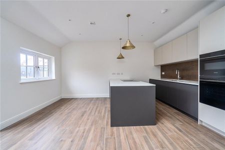 2 bedroom semi-detached house to rent - Photo 2