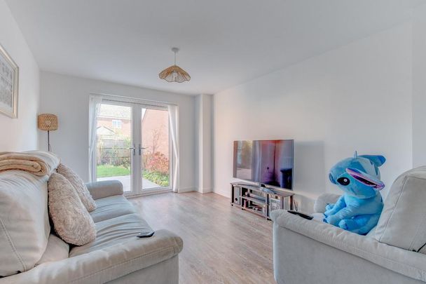 3 bedroom detached house to rent - Photo 1