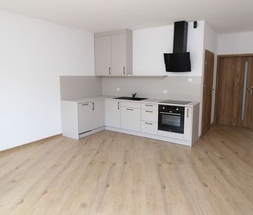 2-pkojowe mieszkanie z niezależnym wejściem - Photo 5