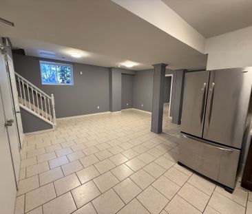 For Lease - 134 Thickson Road, Whitby, Ontario - Photo 6