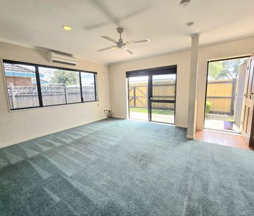 Family Home in Maungatapu -Three Bedrooms, One Bathroom and Single ... - Photo 2