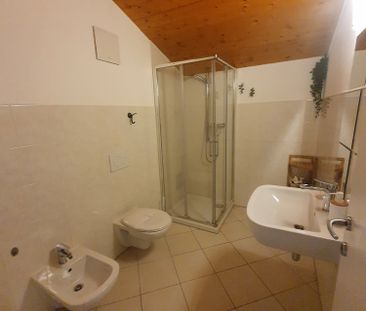 Bilocale mansardato ,arredato - Photo 4