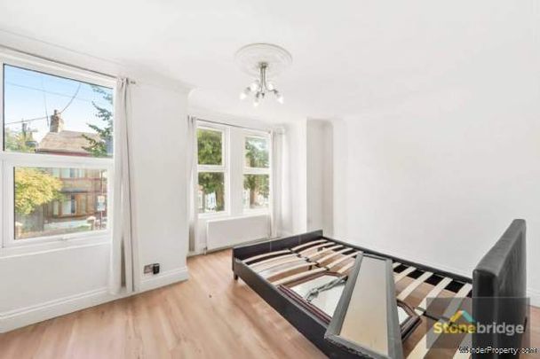 5 bedroom property to rent in London - Photo 1