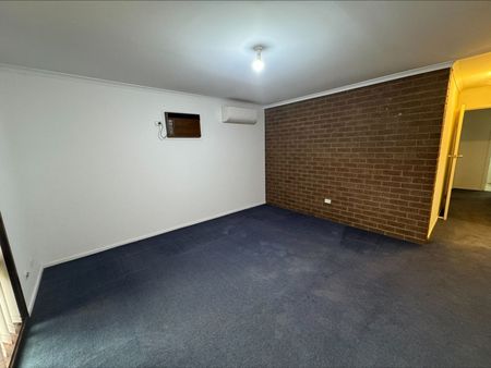 Step into your new homely and cozy haven - Photo 4