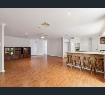 75 Townsend Road, Rockingham, WA 6168 - Photo 3