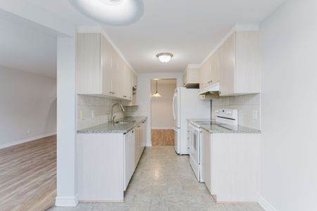 For Lease - 254 Serena Way, Barrhaven, Ontario - Photo 2