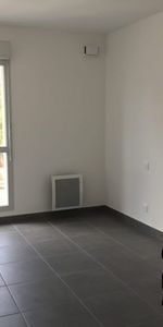 T3 AVEC BALCON ET PARKING - Photo 3