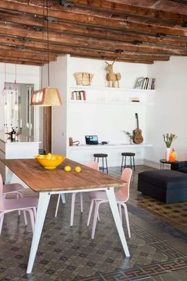 Carrer de Pau Claris, Barcelona, Catalonia 08010 - Photo 1