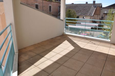 Location Appartement 3 pièces 77m² - Photo 5