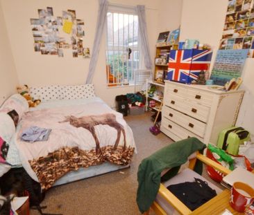 5 bedroom detached house to rent - Photo 1