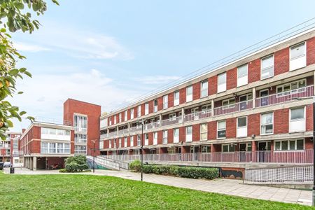4 Bed Maisonette, Sandalwood Close, E1 - Photo 5