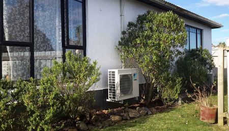 Very nice 2 bedroom Waverley home - Photo 3