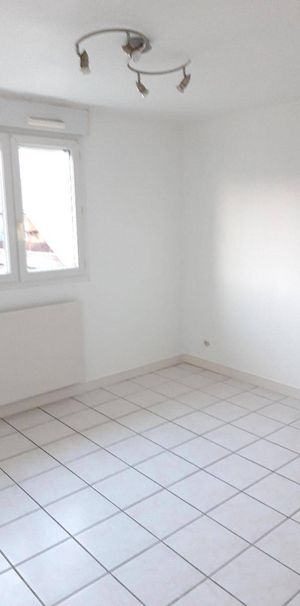 Location appartement rénové 2 pièces 28.88 m² à Cluses (74300) - Photo 1