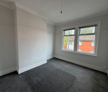 3 bedroom flat to rent - Photo 3