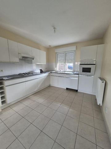 Location Maison 4 pièces 96m² CAUDRY 59540 - Photo 2