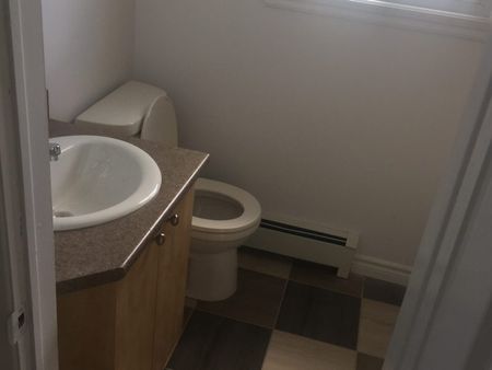 APPARTEMENT 4 ½ À LOUER - Photo 4