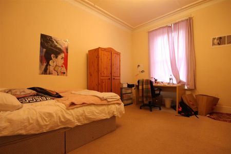 5 bedroom maisonette to rent - Photo 2