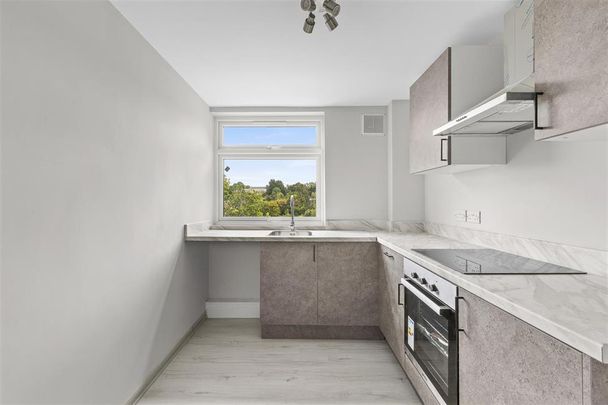 Pettifer Way, High Wycombe - Photo 1