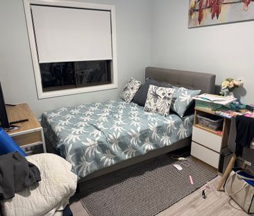 4-bedroom shared house, Florence Street - Photo 1