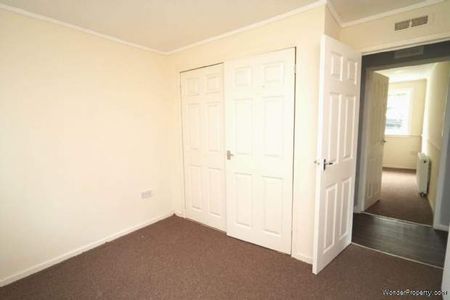 2 bedroom property to rent in Greenock - Photo 5