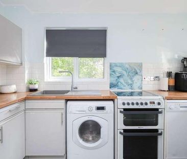 Kingslea, Horsham, RH13 - Photo 6