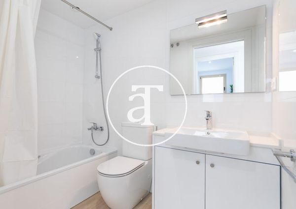 Apartment for rent with 2 bedrooms, studio and balcony in Badalona