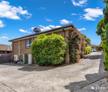 **PROPERTY ON HOLD** - Photo 5