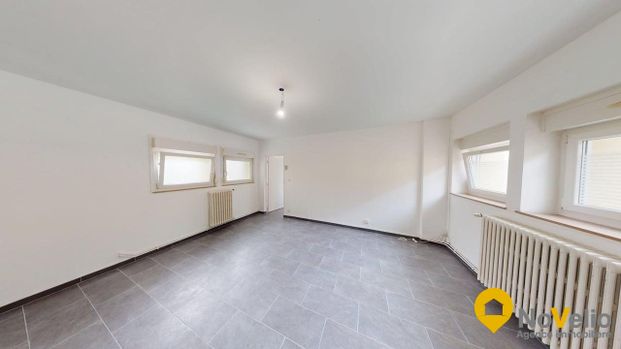 Location Appartement 2 pièces 77m² STIRING WENDEL 57350 - Photo 1