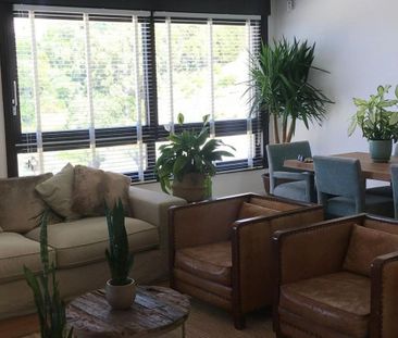 Luxury Flat for rent in Marbella Del Este, Spain - Photo 2