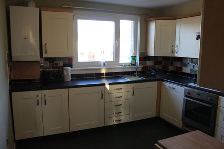 Room in a Shared Flat, Hailsland Gardens, EH14 - Photo 5