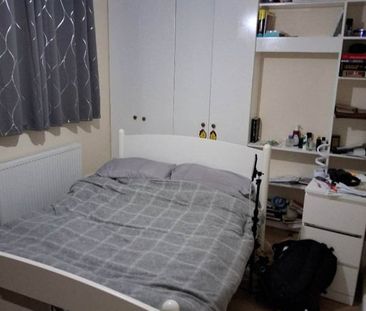 Room in a Shared Flat, Oakview Road, NG7 - Photo 1